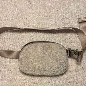 Lululemon Cream Sherpa Bag